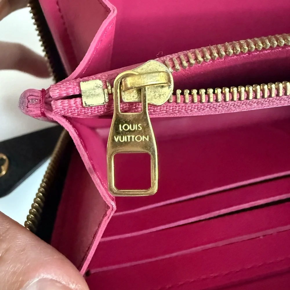 Louis Vuitton Portefeuille Comete Long Bifold Wallet Taurillon